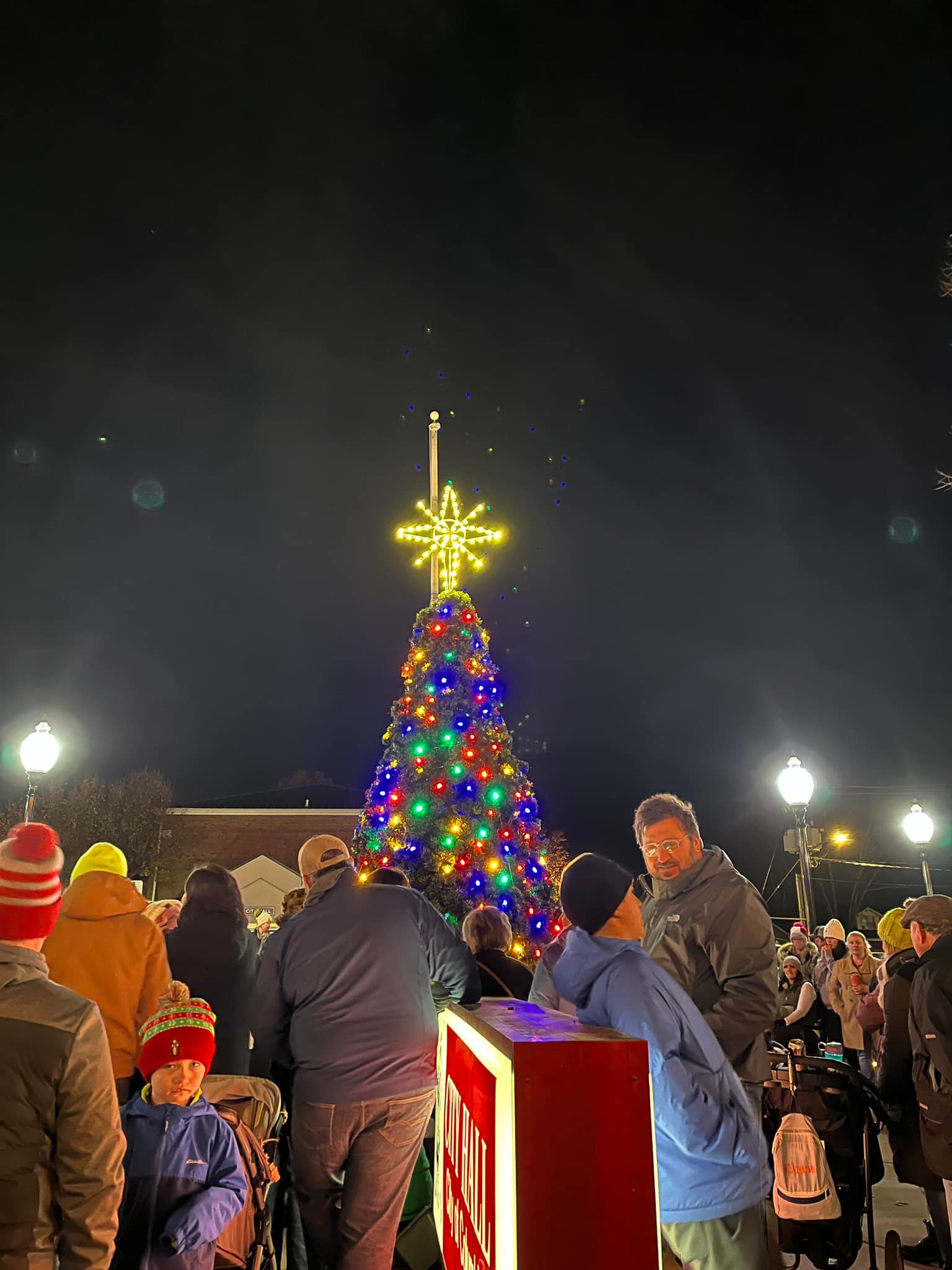 Columbia City Hall Christmas Tree Lighting 