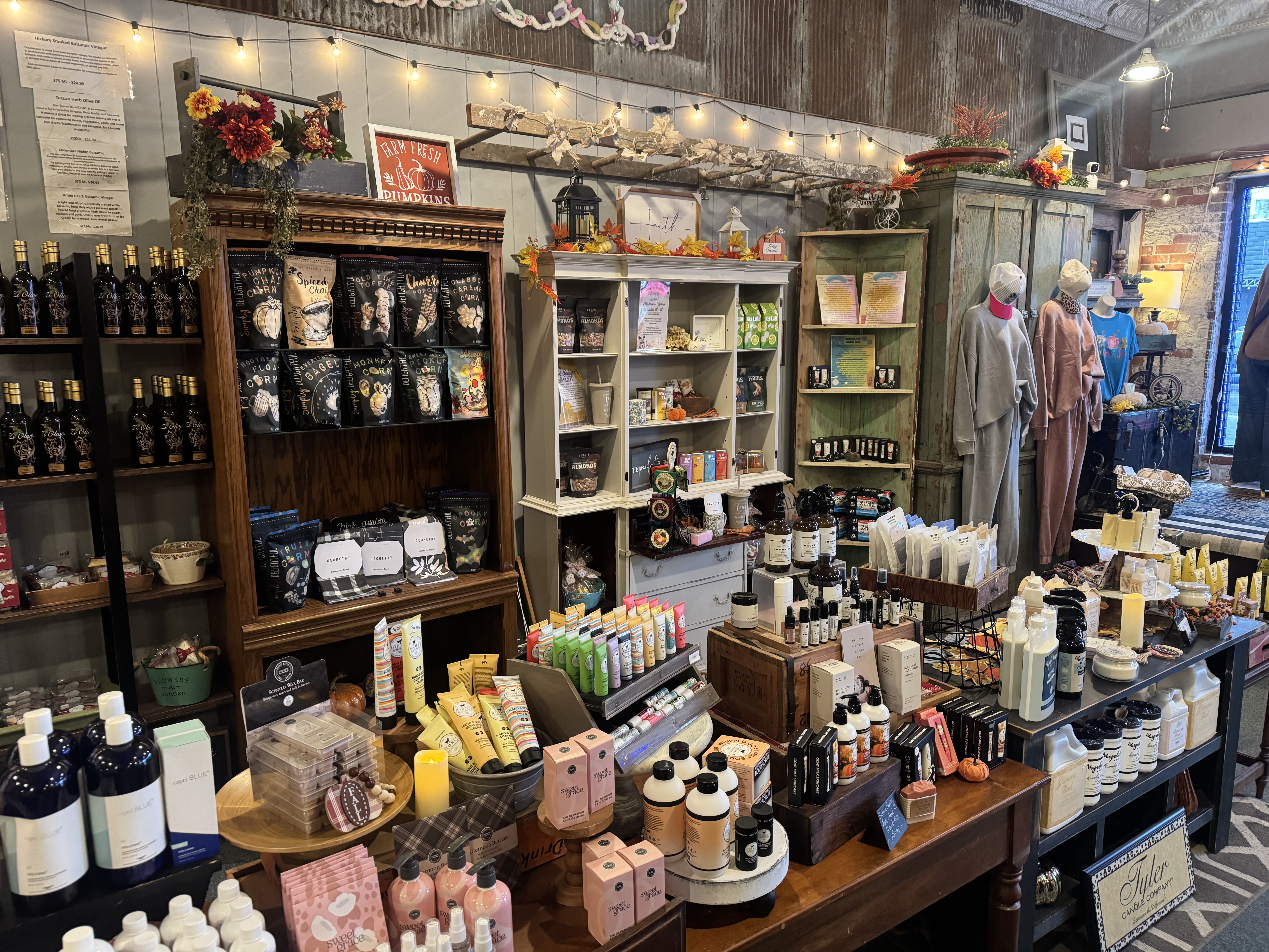 Duo Boutique & Coffeehouse
