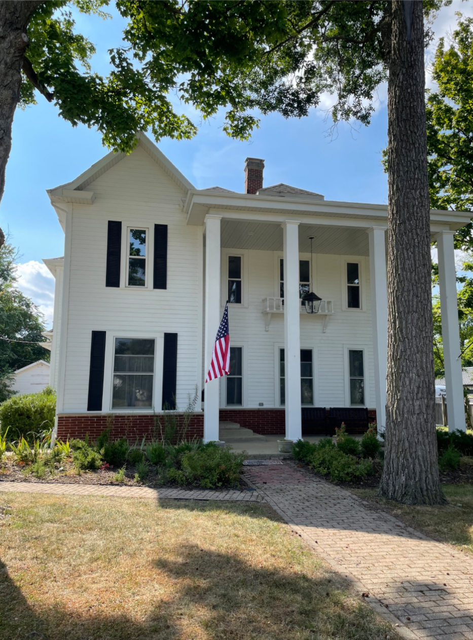 Charleston House Bed and Breakfast
