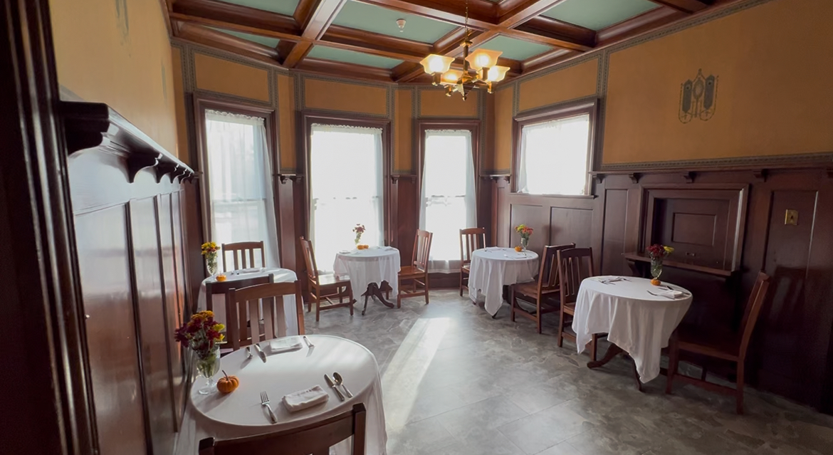 Charleston House Bed and Breakfast