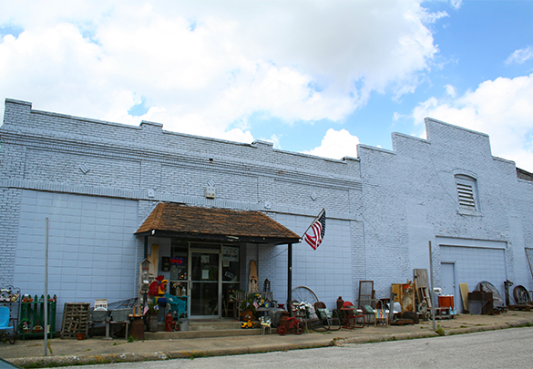 The Rusty Bucket Antiques & Collectibles