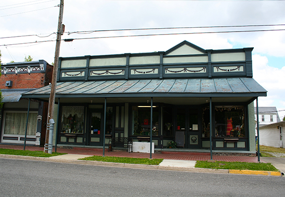 Country Lace & Holiday Shop