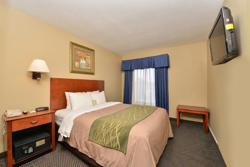 Quality Inn and Suites - Cahokia