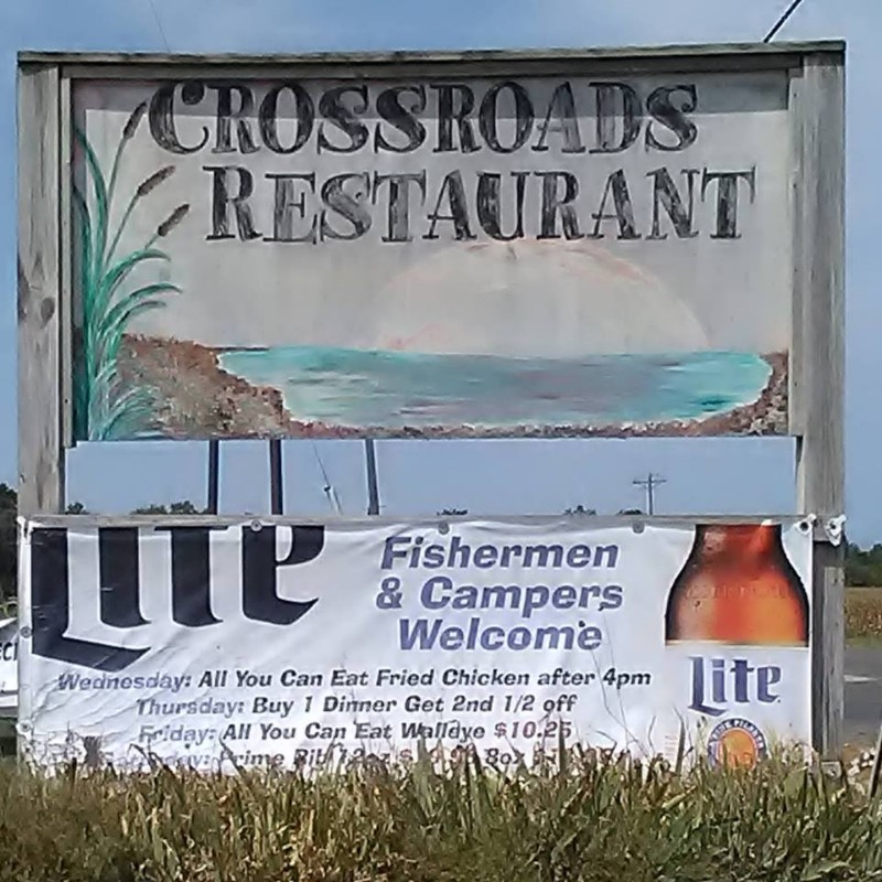 Crossroads Restaurant & Lounge